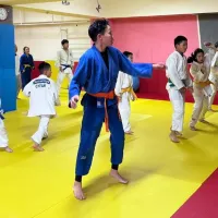 Сутайн Хүчтэн Дэвжээ