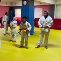 Сутайн Хүчтэн Дэвжээ