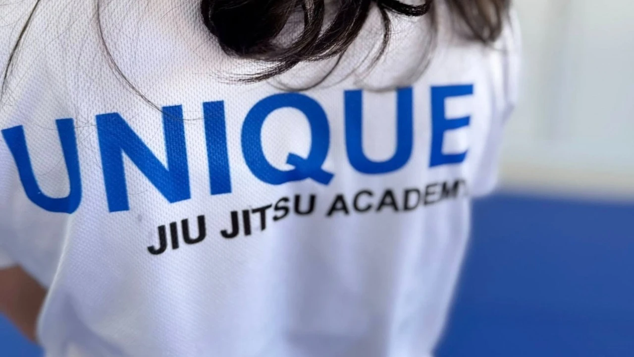 Unique Jiu Jitsu Academy - Салбар 1