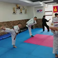 Олимпын таеквондогийн "Аянга" клуб