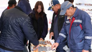 Фото сурвалжилга: Төв талбайд эрүүл мэндийн үзлэг, спортын тэмцээн, урлагийн тоглолт болж ...
